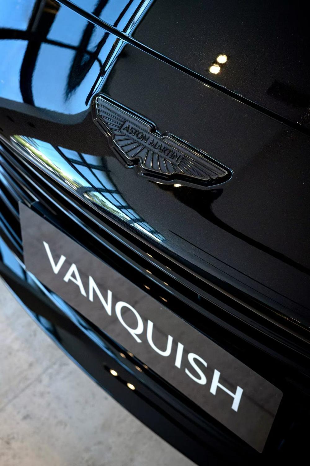 Aston Martin Vanquish