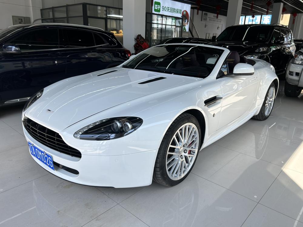 Aston Martin Vantage