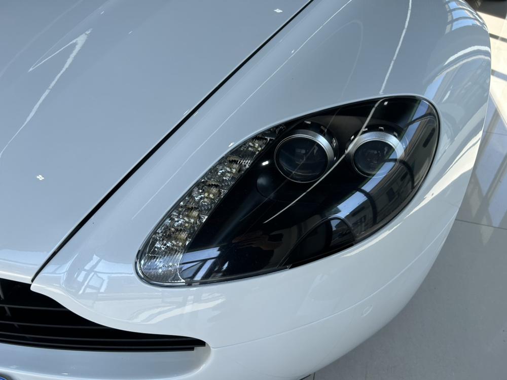 Aston Martin Vantage