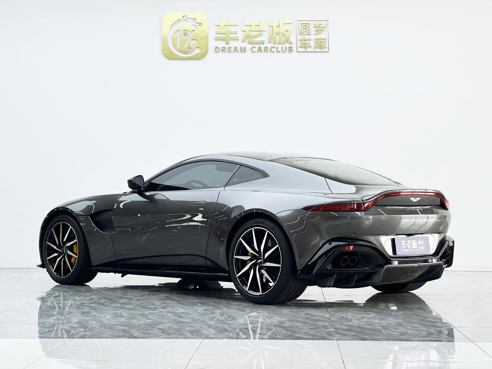 Aston Martin Vantage