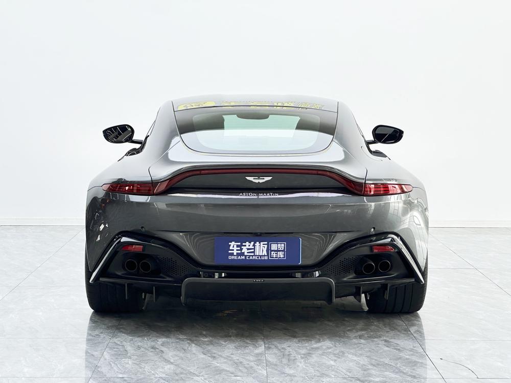 Aston Martin Vantage