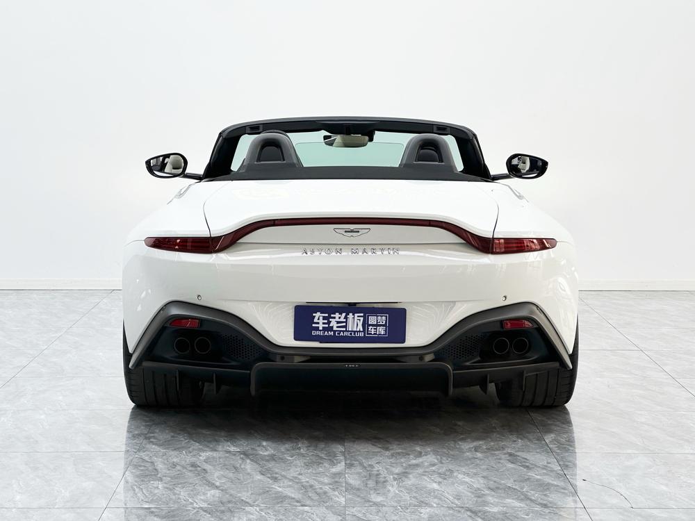 Aston Martin Vantage
