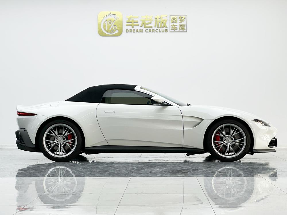 Aston Martin Vantage