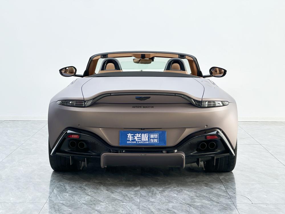 Aston Martin Vantage