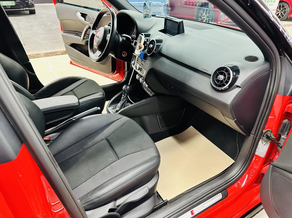 Audi Audi A1