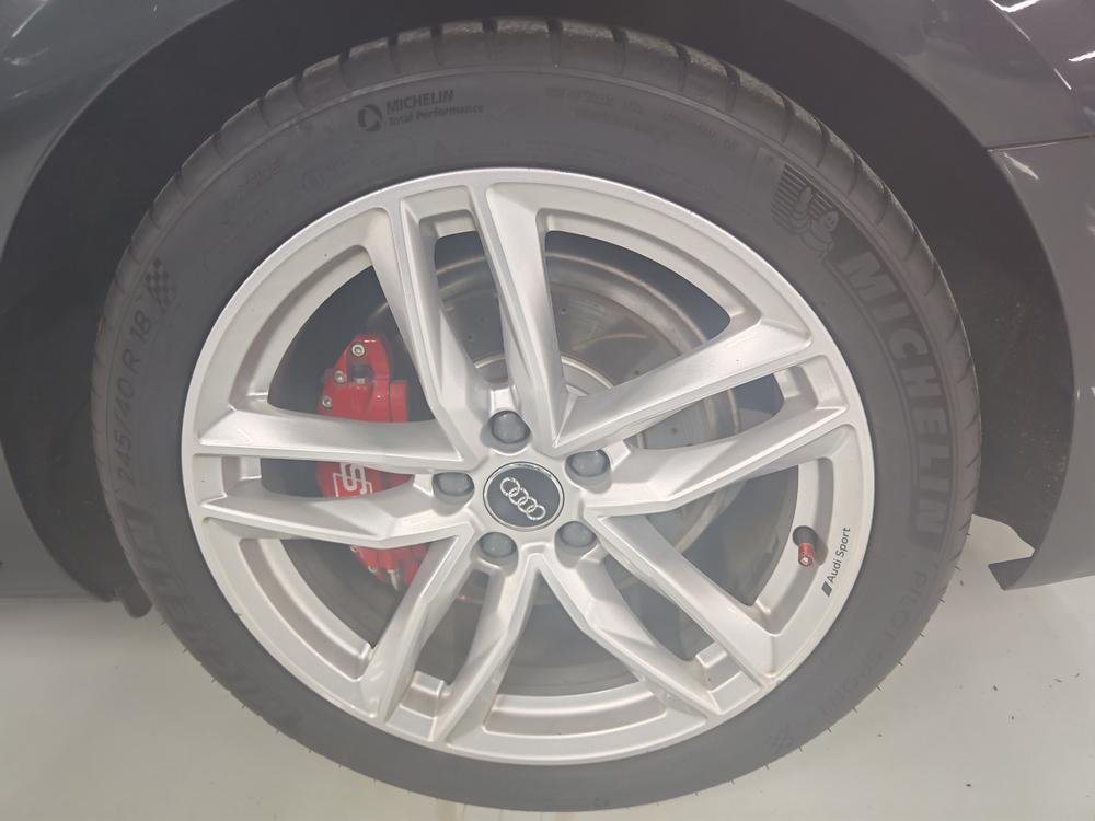 Audi Audi A4 (Import)