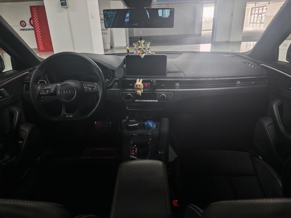 Audi Audi A4 (Import)
