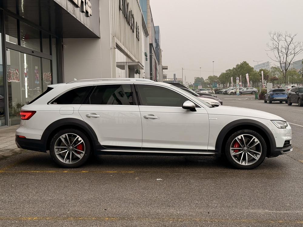 Audi Audi A4 (Import)