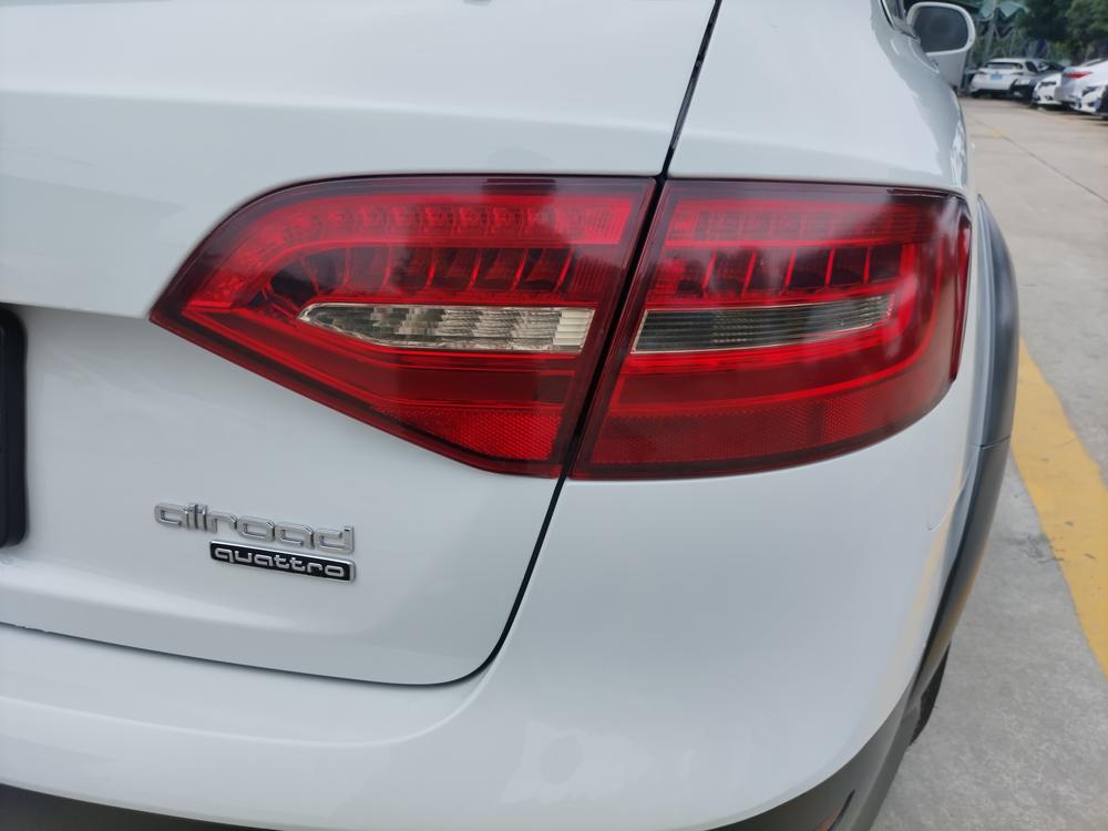 Audi Audi A4 (Import)
