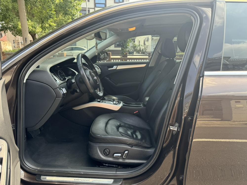 Audi Audi A4 (Import)