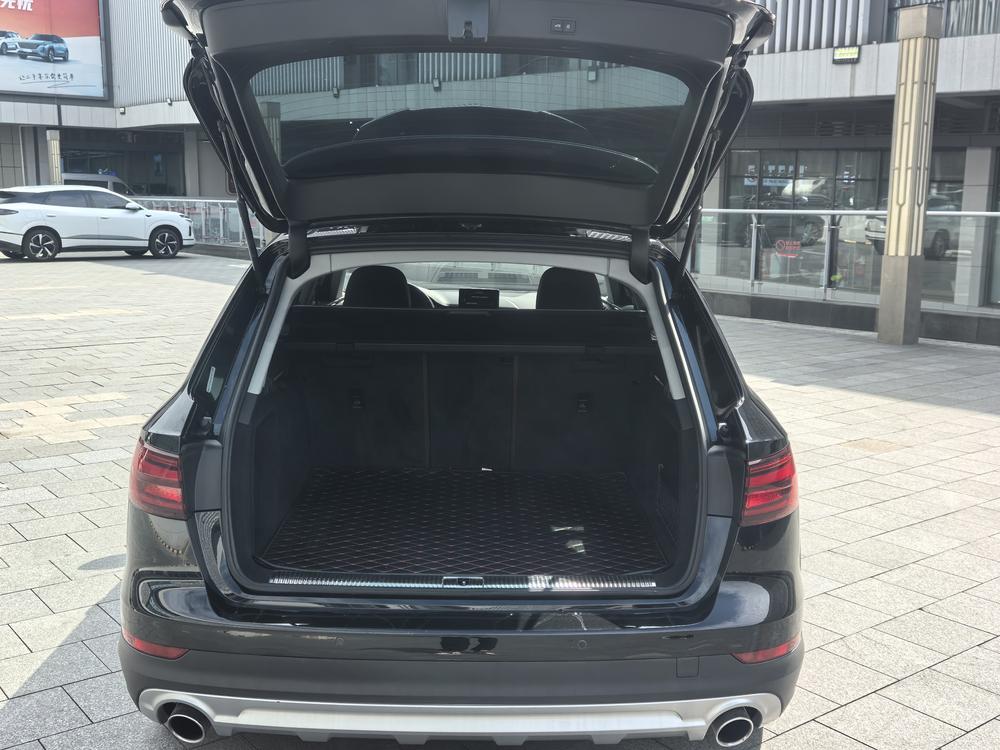 Audi Audi A4 (Import)