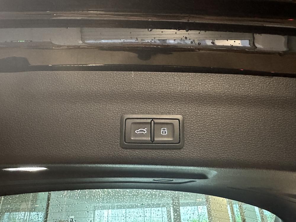 Audi Audi A6 (Import)