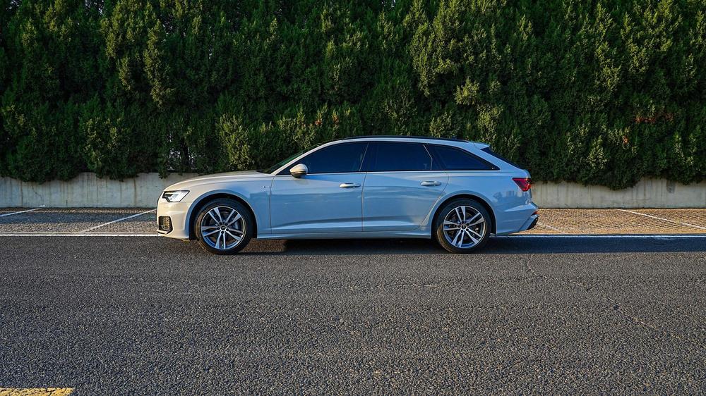 Audi Audi A6 (Import)