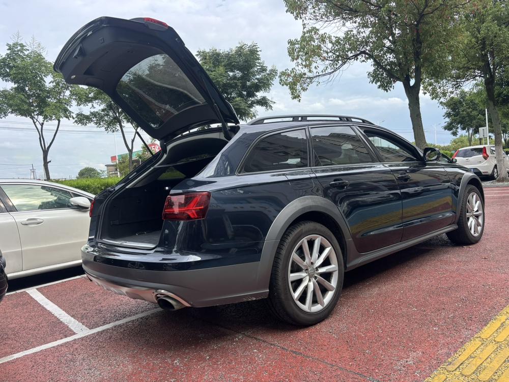 Audi Audi A6 (Import)