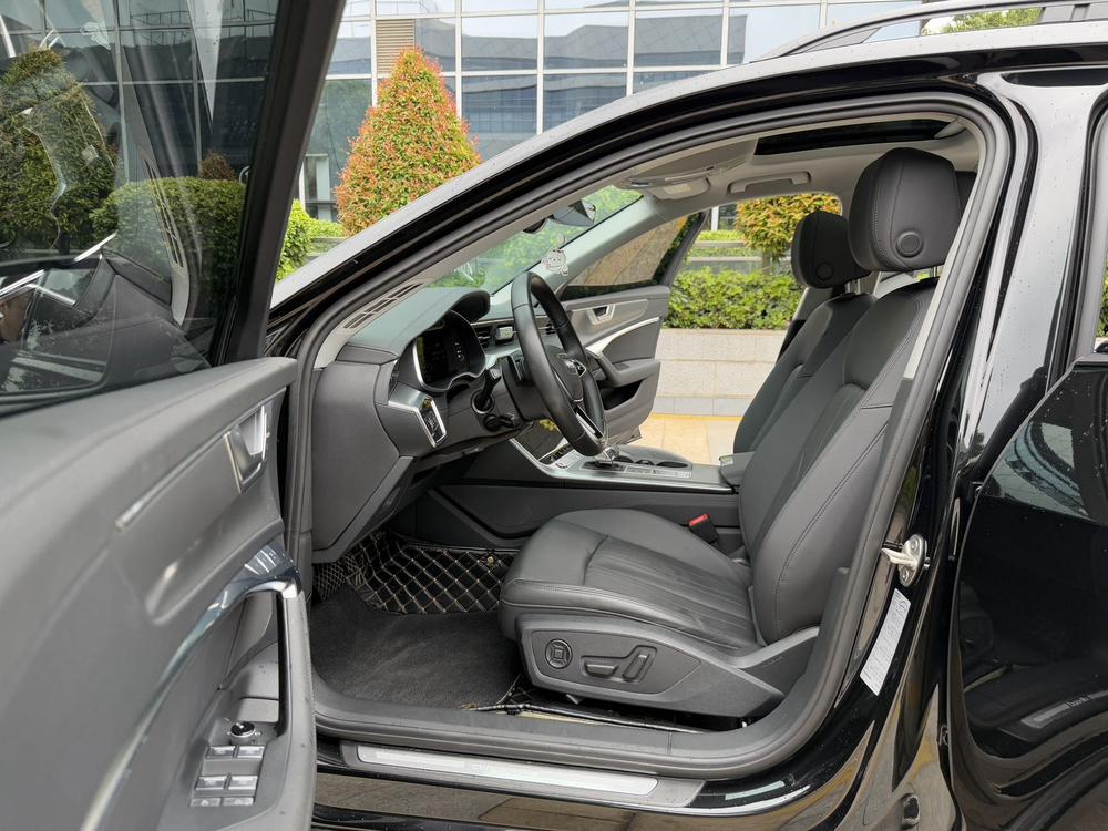 Audi Audi A6 (Import)