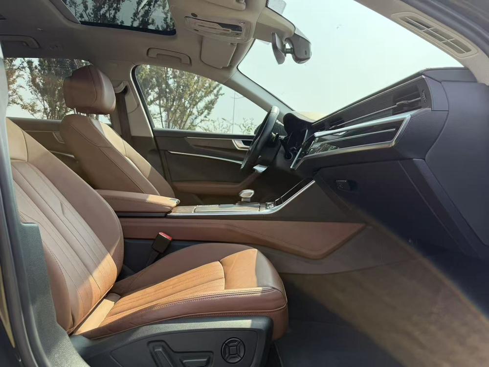 Audi Audi A6 (Import)