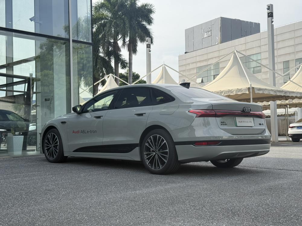 Audi Audi A6L e-tron