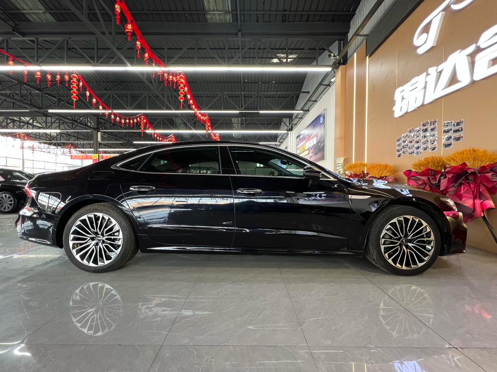 Audi Audi A7L