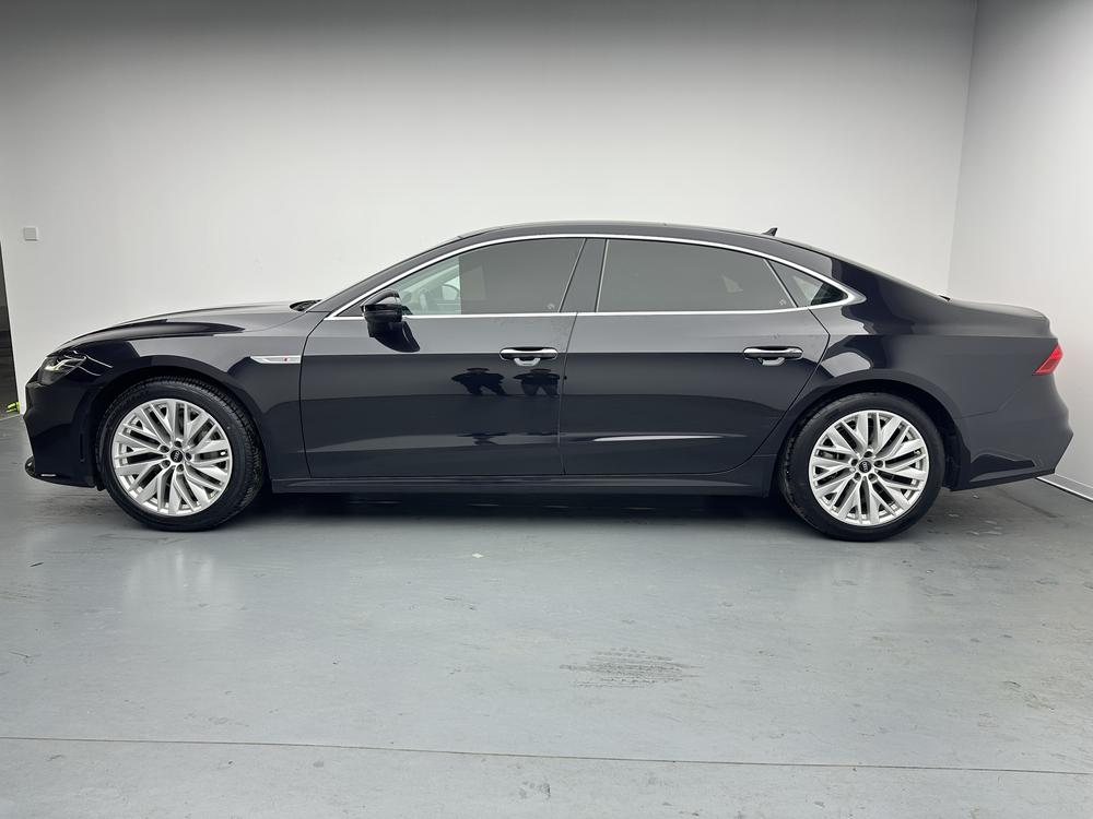 Audi Audi A7L