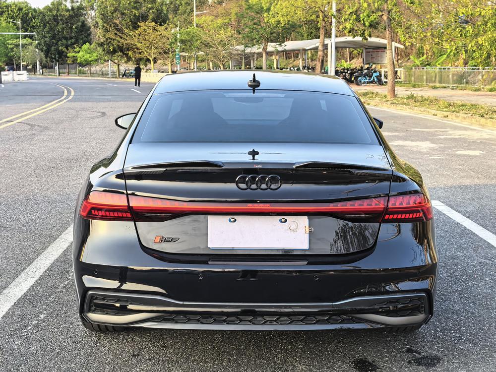 Audi Audi A7L