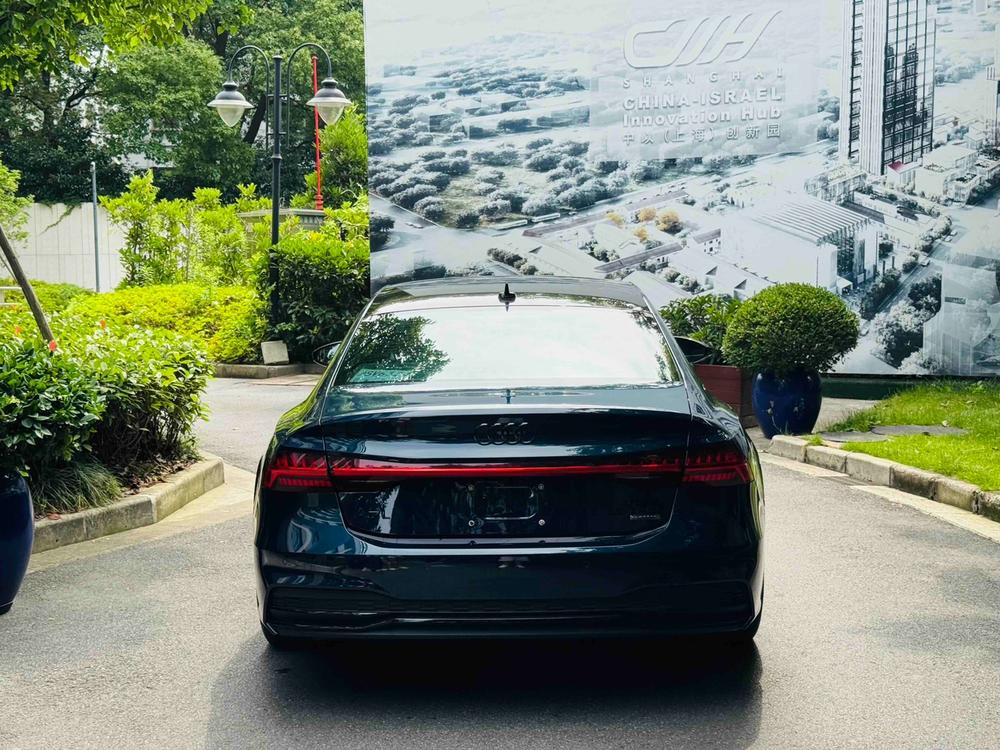 Audi Audi A7L