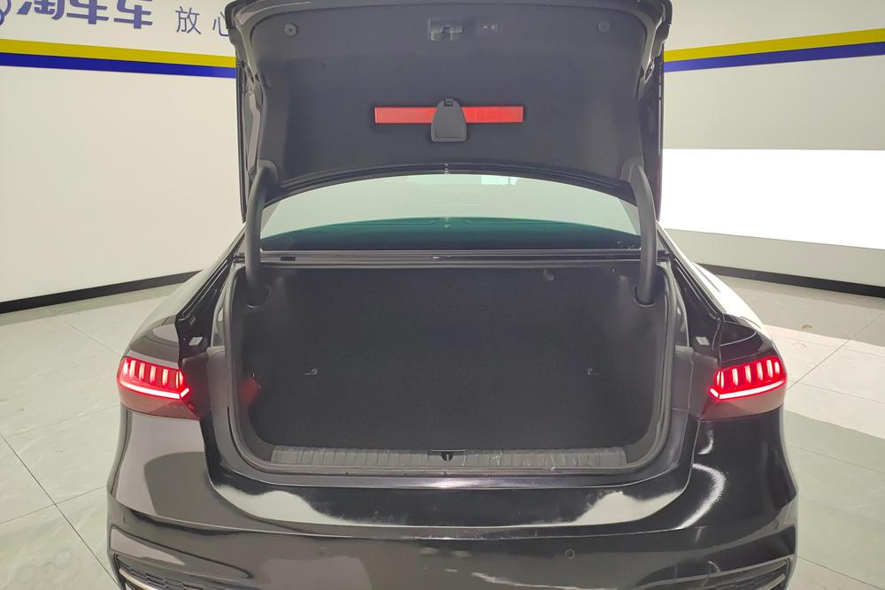 Audi Audi A7L