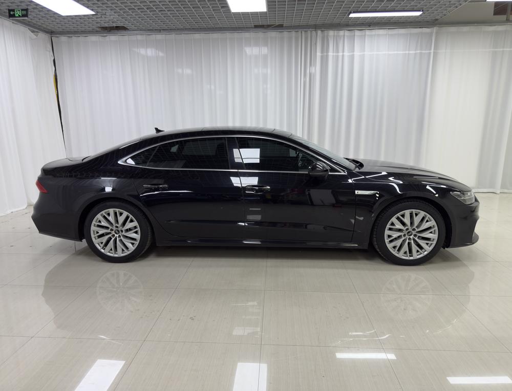 Audi Audi A7L