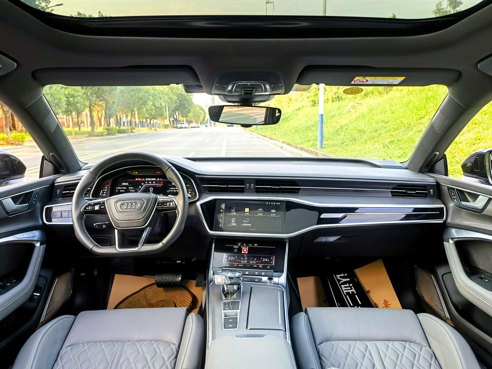 Audi Audi A7L