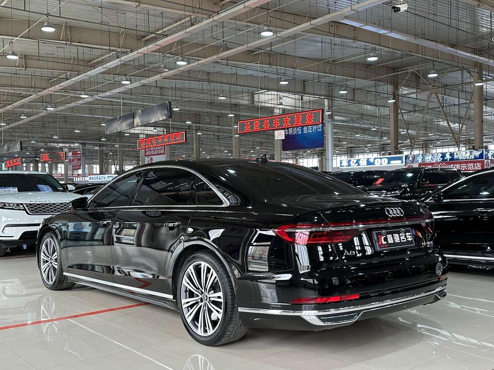 Audi Audi A8