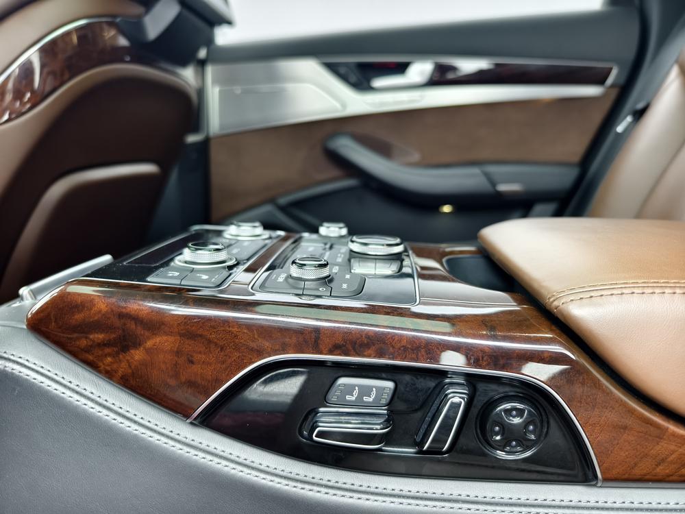 Audi Audi A8