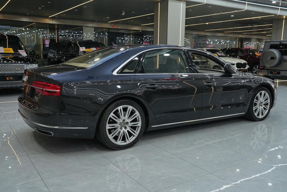 Audi Audi A8