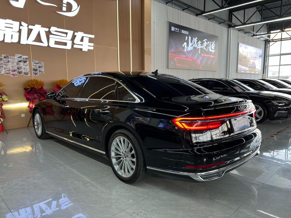 Audi Audi A8