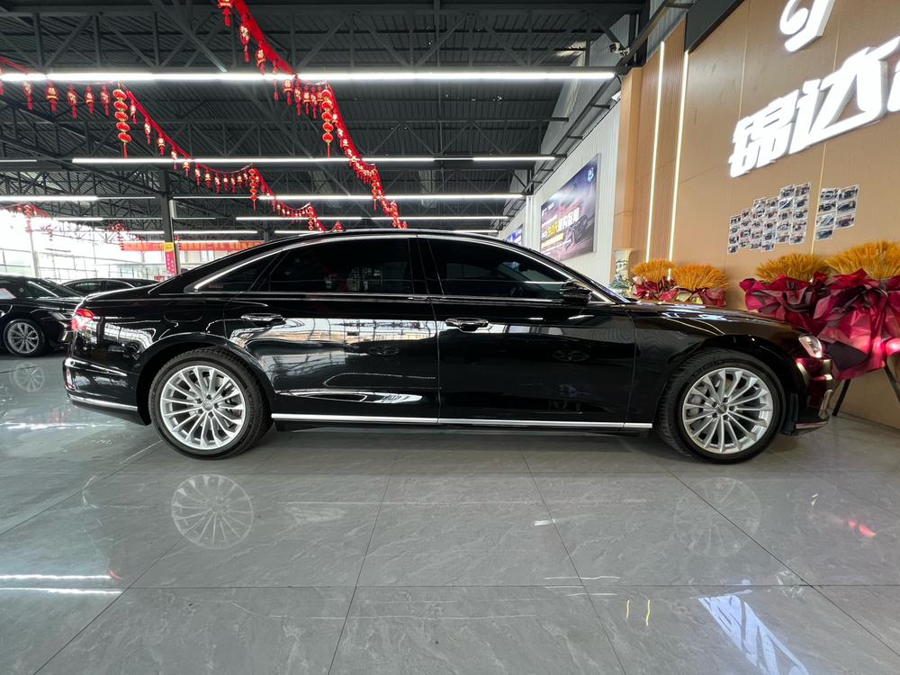 Audi Audi A8