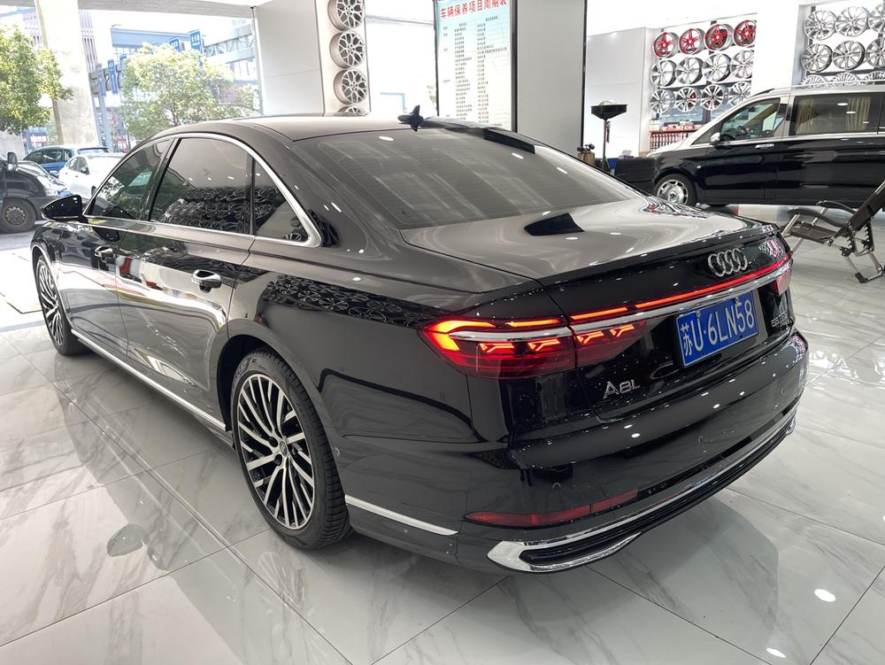 Audi Audi A8