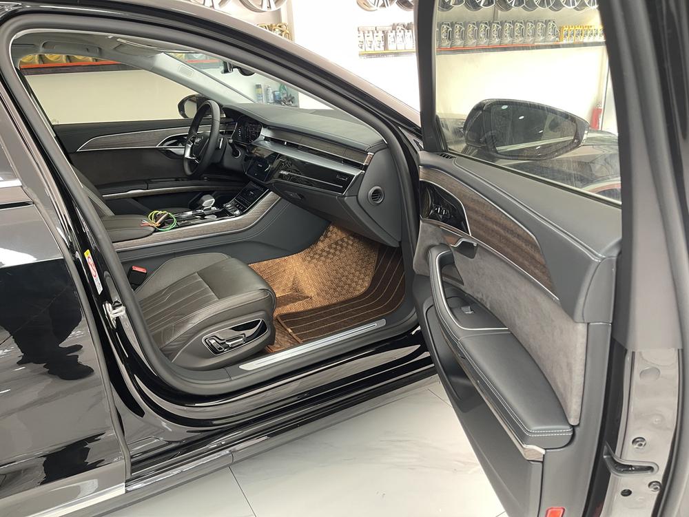 Audi Audi A8