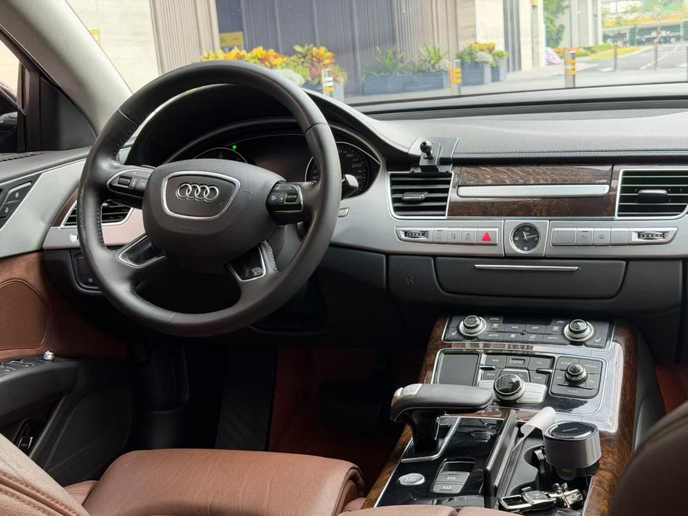 Audi Audi A8