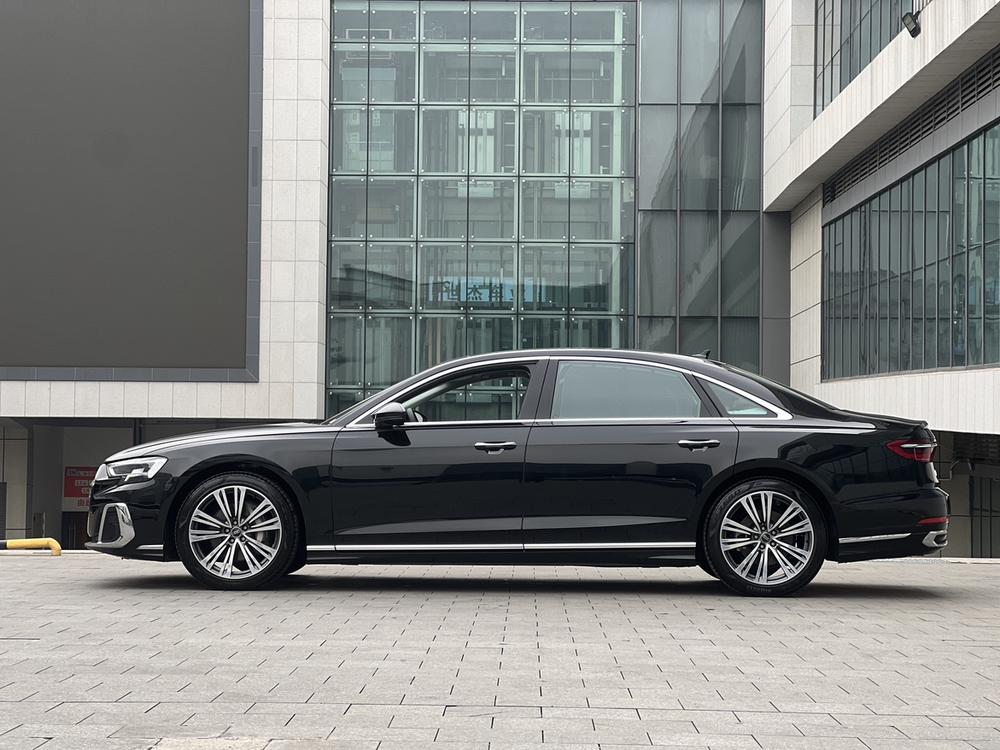 Audi Audi A8