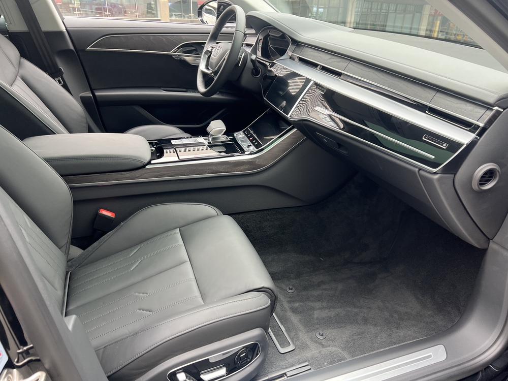 Audi Audi A8