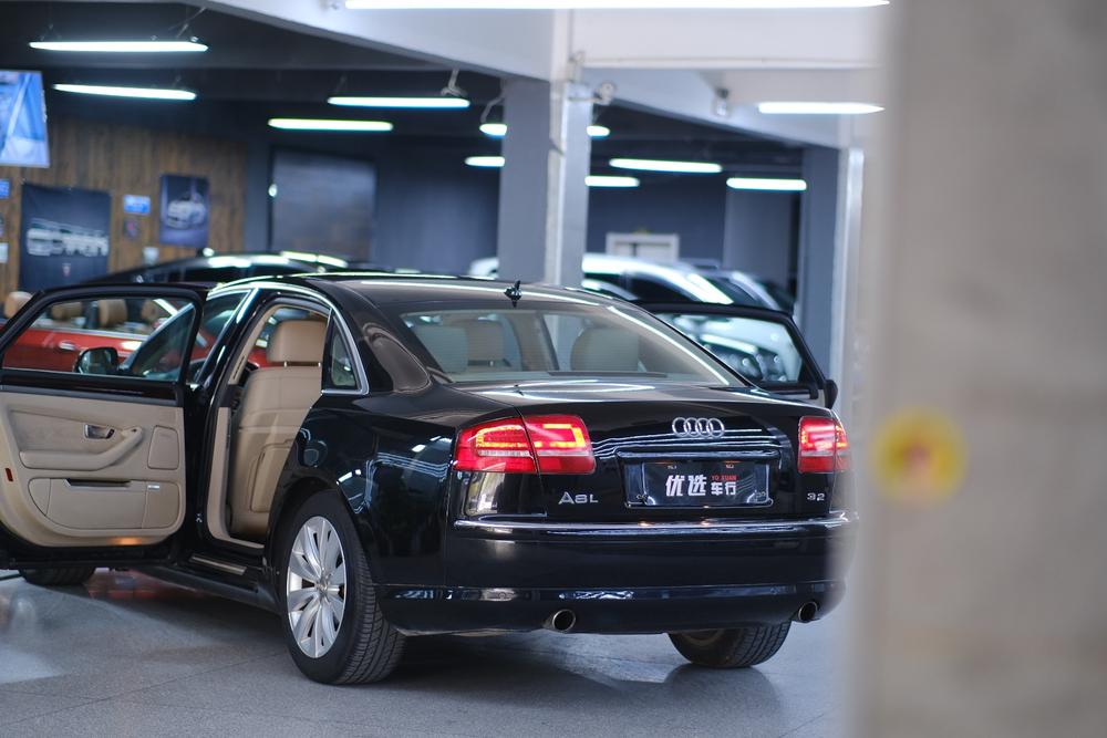 Audi Audi A8