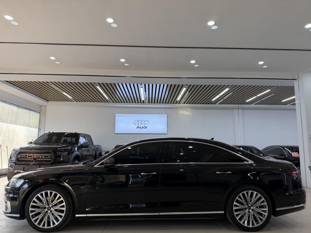 Audi Audi A8