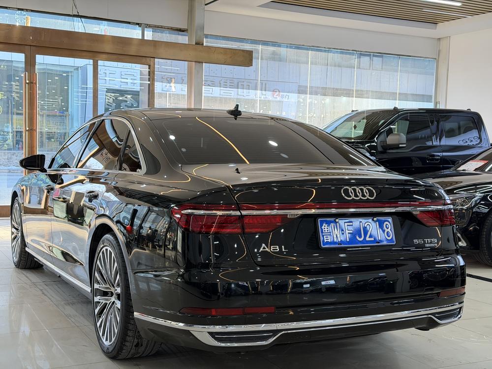 Audi Audi A8