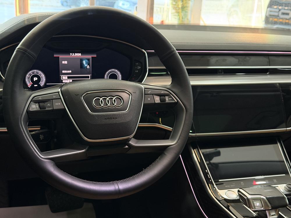Audi Audi A8