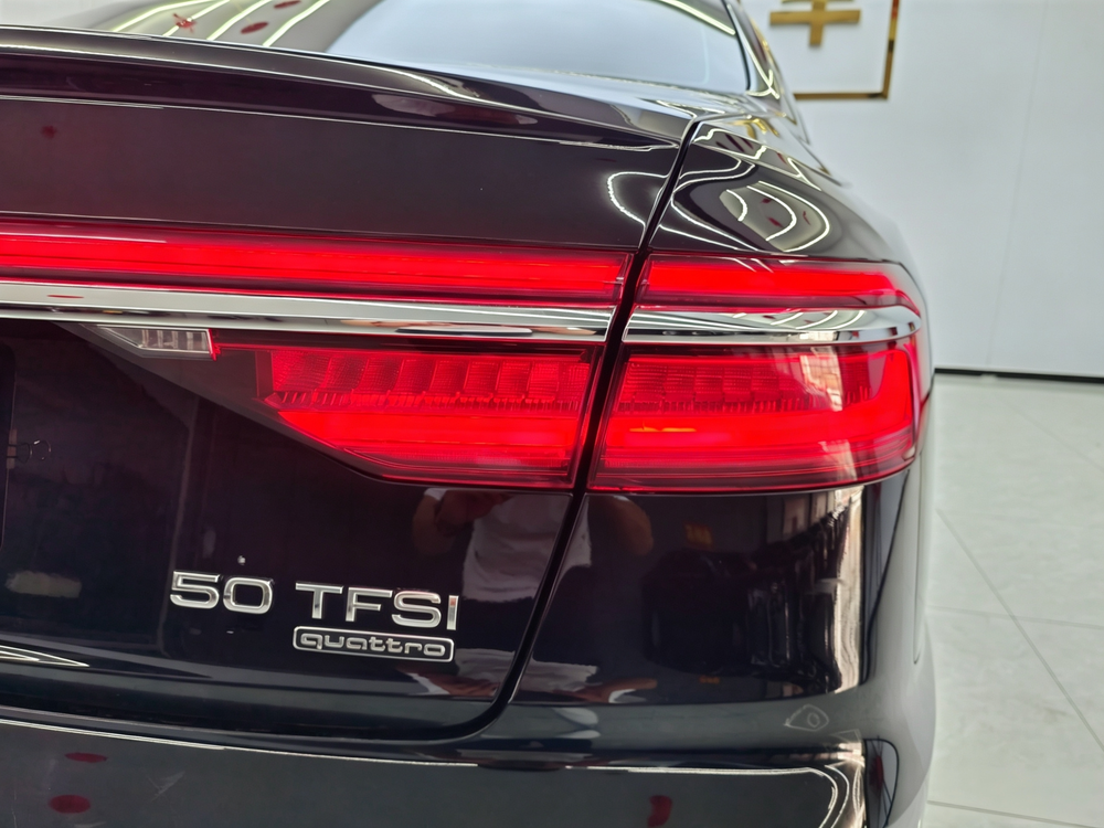 Audi Audi A8