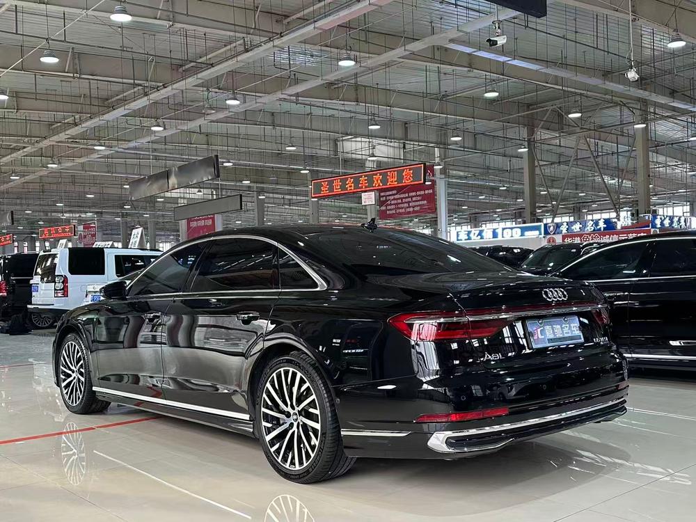 Audi Audi A8