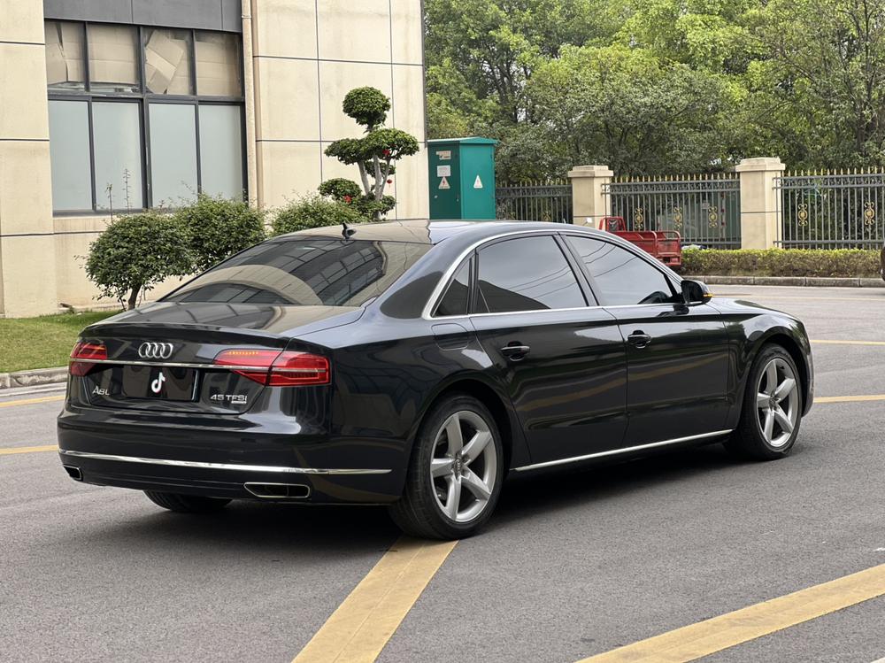 Audi Audi A8