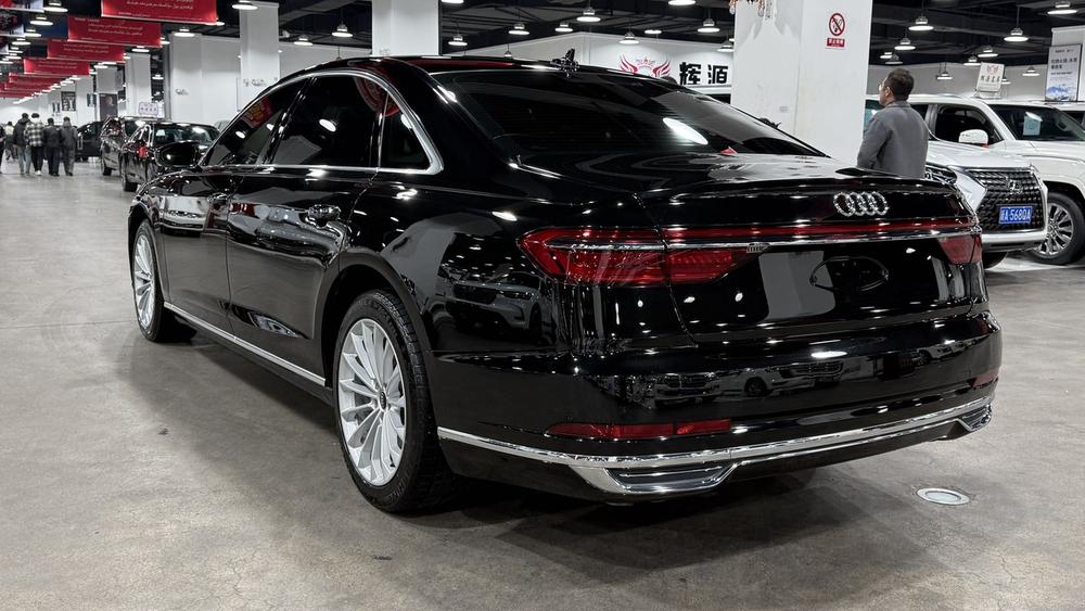 Audi Audi A8