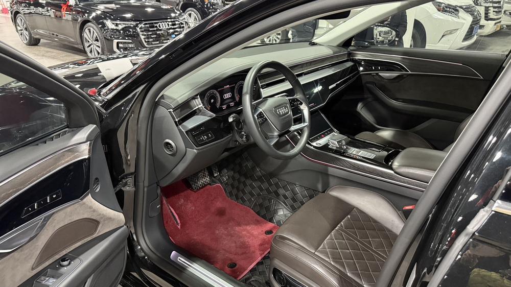 Audi Audi A8