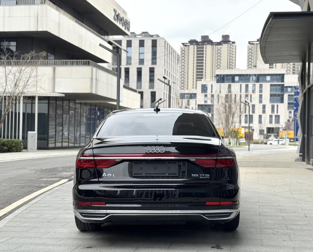 Audi Audi A8