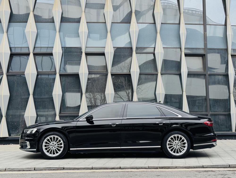 Audi Audi A8