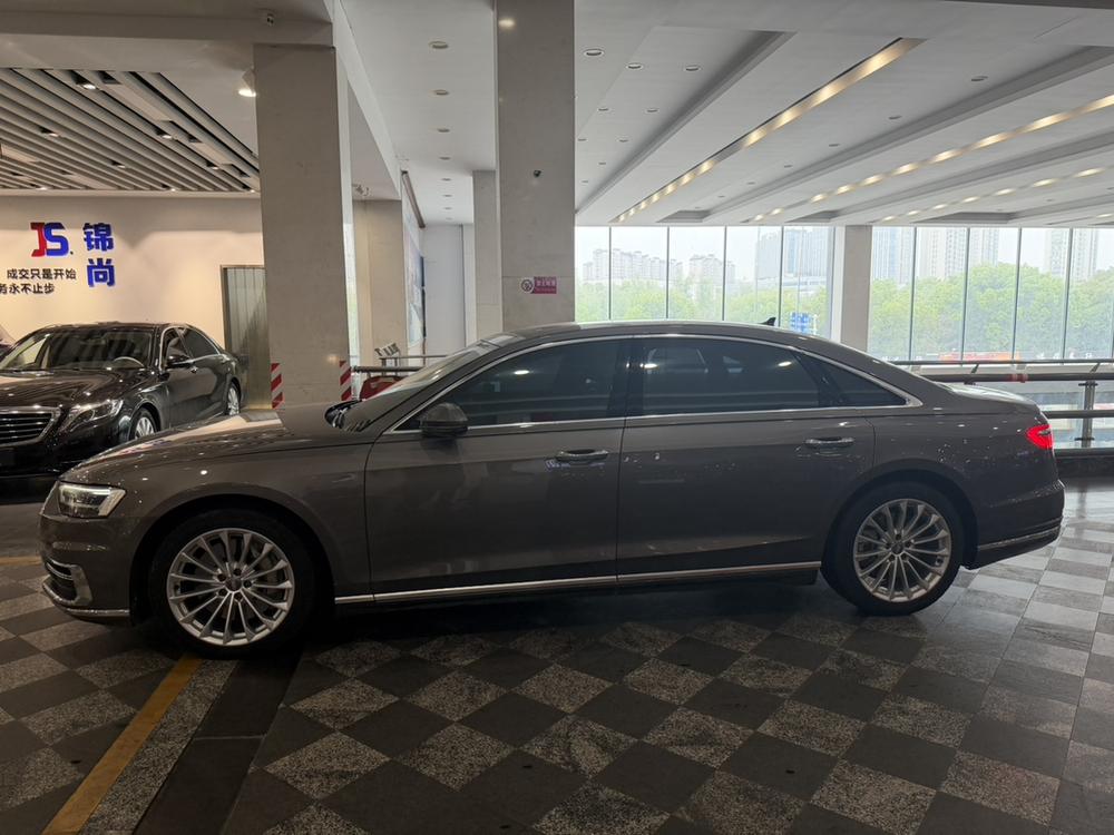 Audi Audi A8
